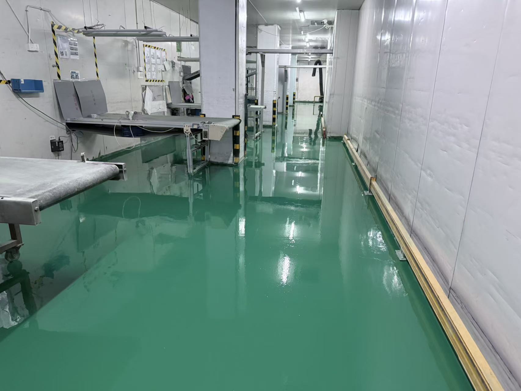 环氧防静电自流平地坪漆